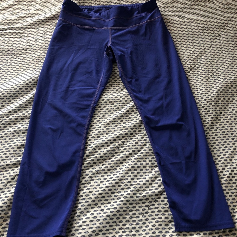 Athleta crops
